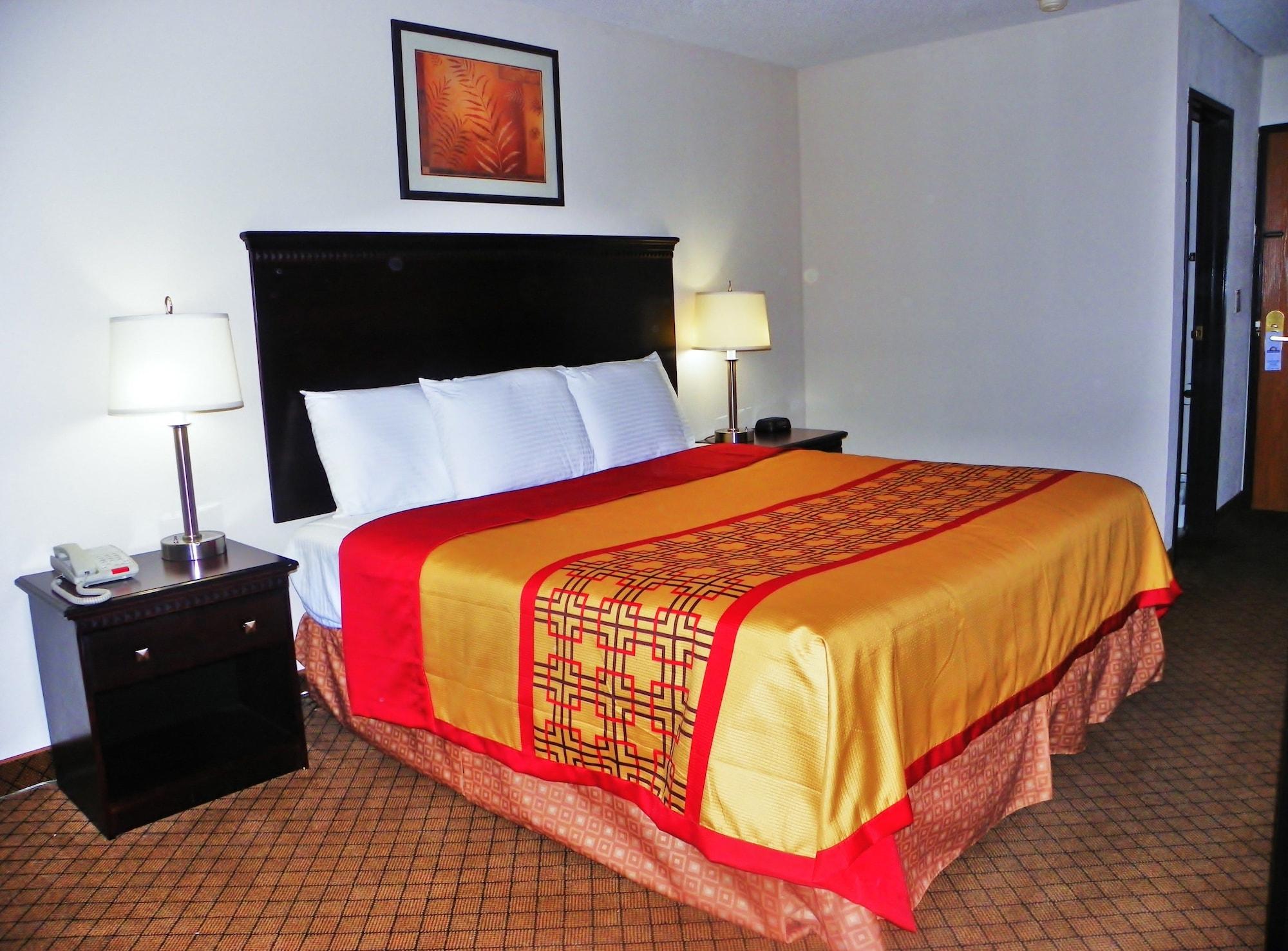 Royalton Inn & Suites Upper Sandusky ภายนอก รูปภาพ