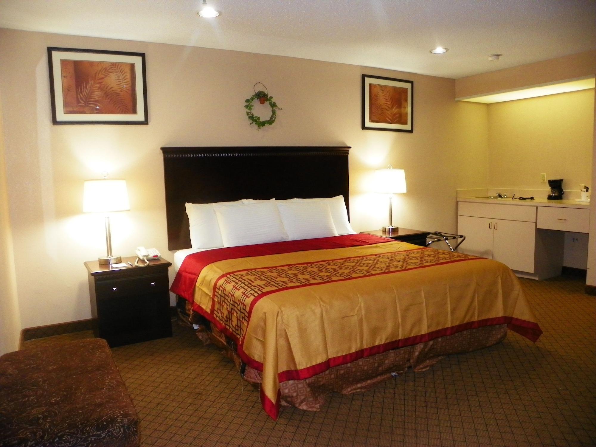Royalton Inn & Suites Upper Sandusky ภายนอก รูปภาพ